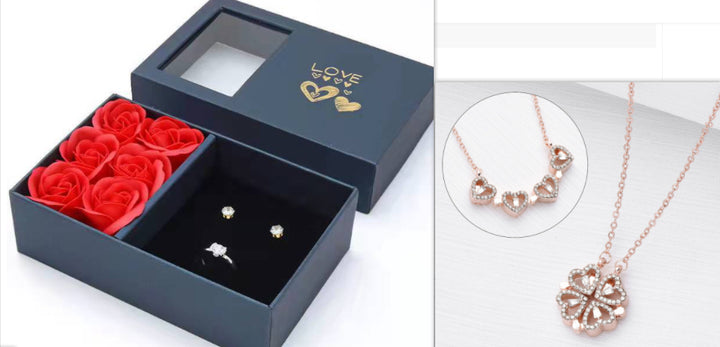 Four Leaf Clover Pendant Necklace